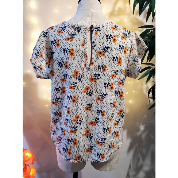 Tiffany & Grey Women's Petite M Floral Polka Dot Keyhole Short Sleeve Blouse - Picture 3 of 8